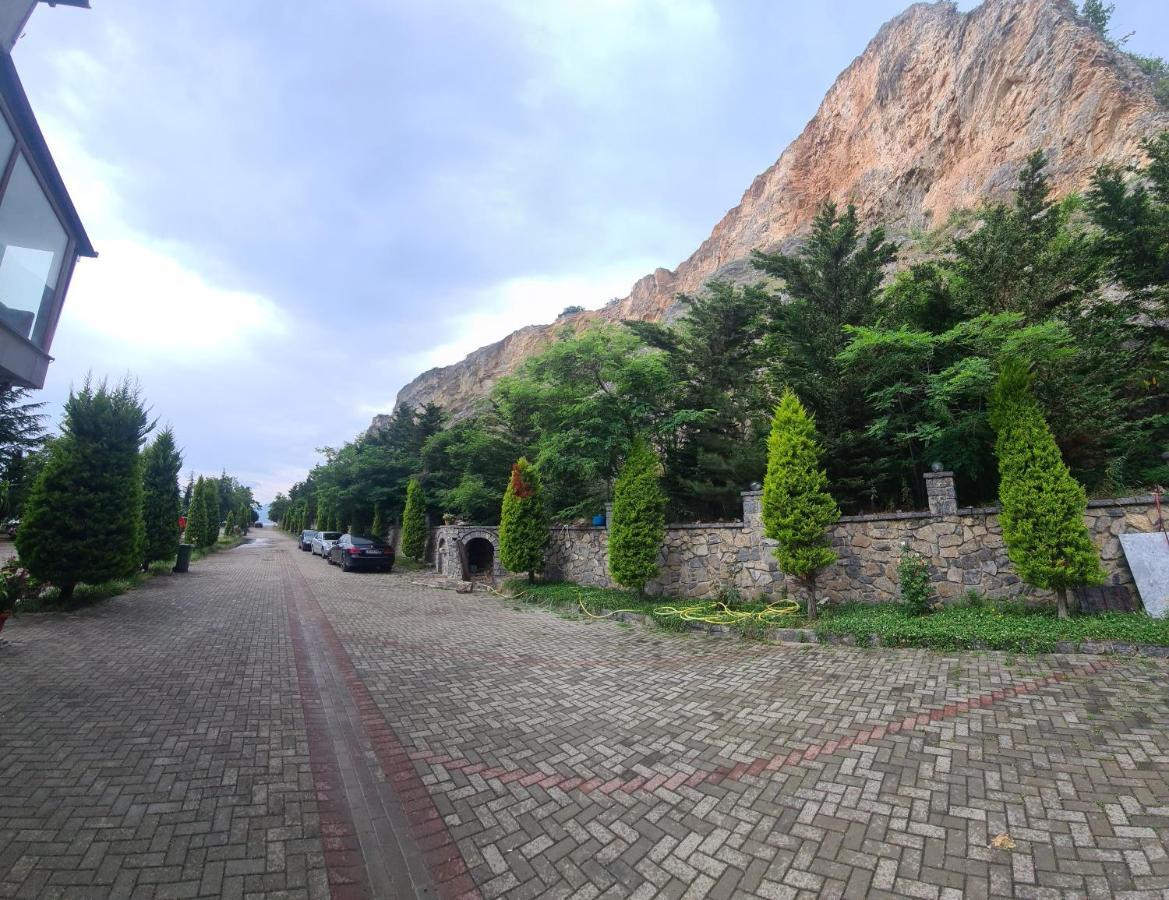 Hotel Kukesi Lin Exterior photo